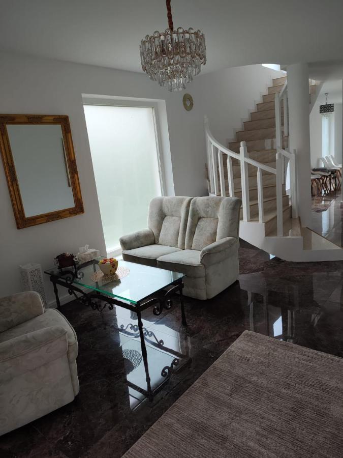 ホテル Casa Anne Băile Herculane エクステリア 写真