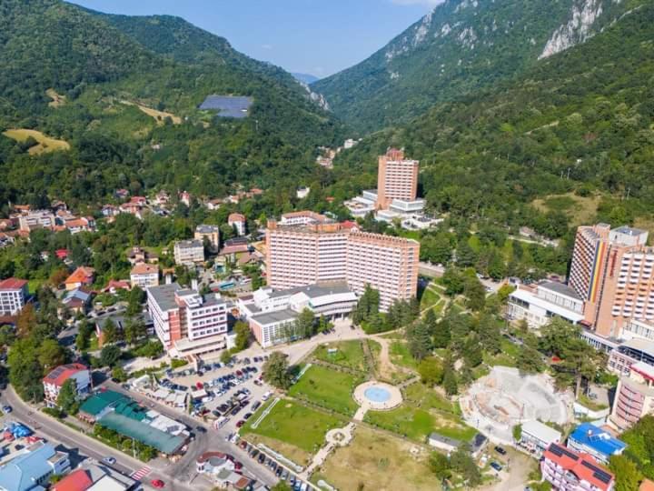 ホテル Casa Anne Băile Herculane エクステリア 写真